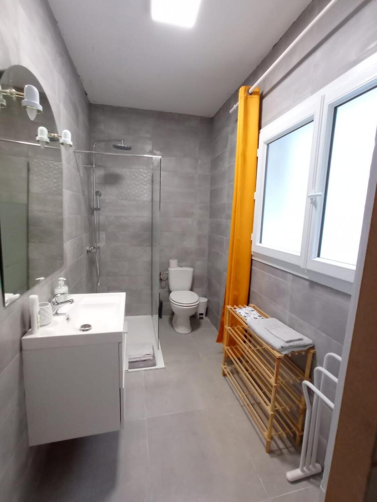 Appartement Cosy Au Coeur De La Ville D'欧什 客房 照片